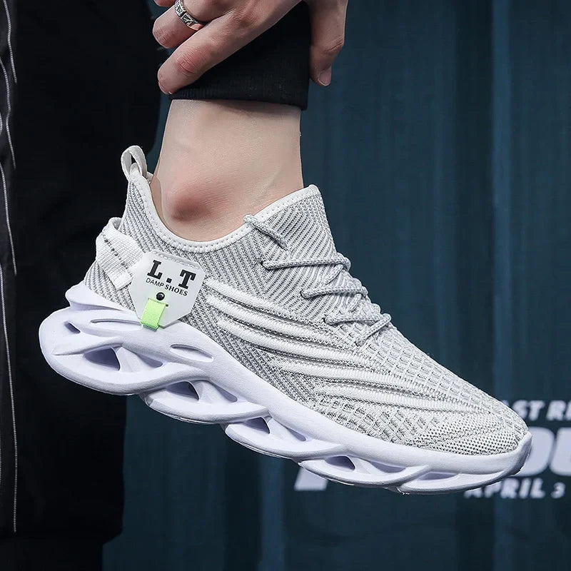 AIRSPRINT™ – ULTRA-LIGHTWEIGHT & BREATHABLE SPORTS SNEAKERS
