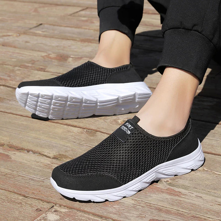 AIRFLEX™ – ULTRA-LIGHTWEIGHT & BREATHABLE SLIP-ON MEN'S SNEAKERS