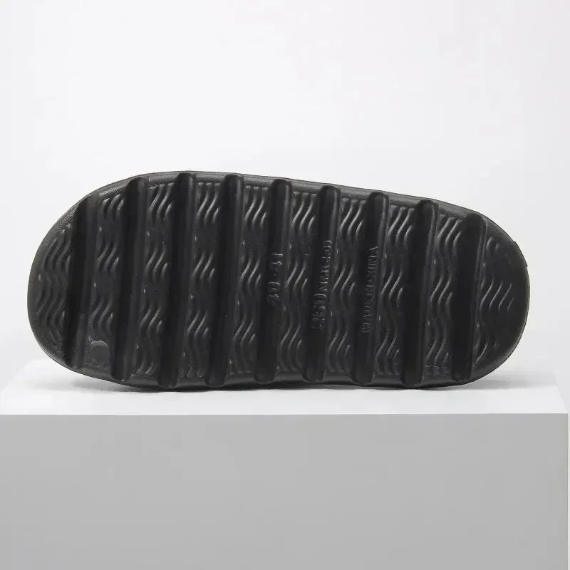 SOFTSTEP™ – ULTRA-LIGHTWEIGHT & COMFORTABLE SLIDES