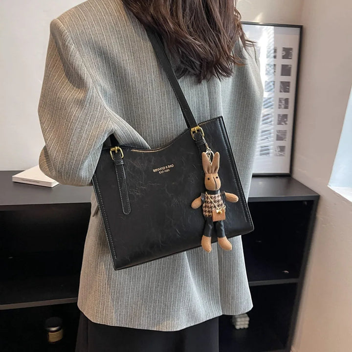 DRONI™ – Stylish Vegan Leather Bag