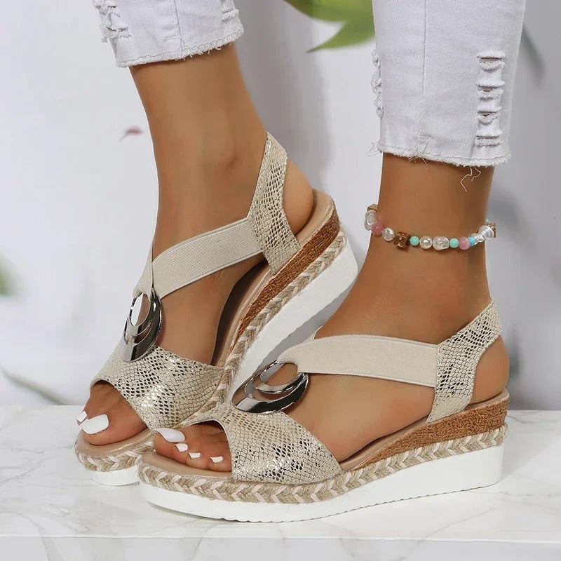 VYERA - Orthopedic Sandals