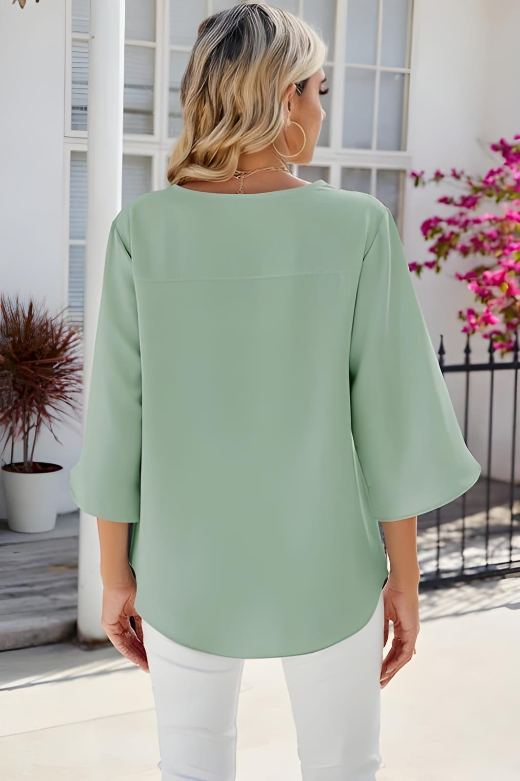 KATARINE | V-NECK BLOUSE